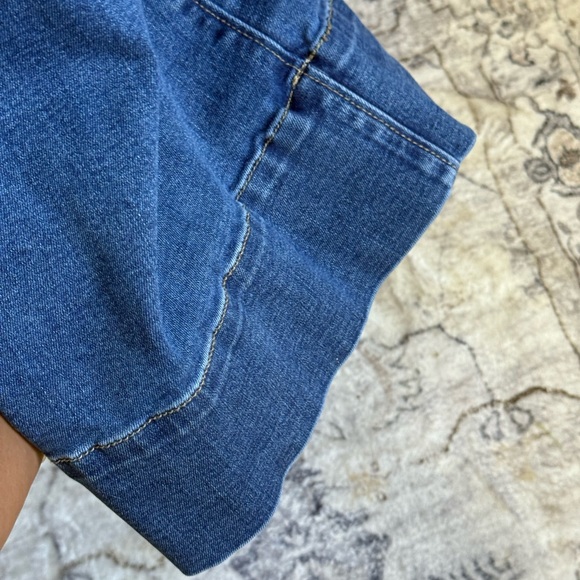 BCBGeneration Wide Leg Blue Jeans - Picture 3 of 11